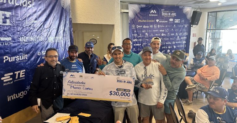 Jorge Cevallos, el gran ganador del Segundo Torneo Pesca de Jurel en San Carlos