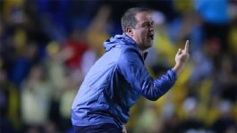 Foto que representa a André Jardine culpa al arbitraje la agónica derrota del América ante Pumas "Se definió por el VAR"