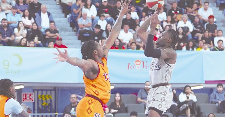 Rayos salió con las manos vacías del Juan de la Barrera