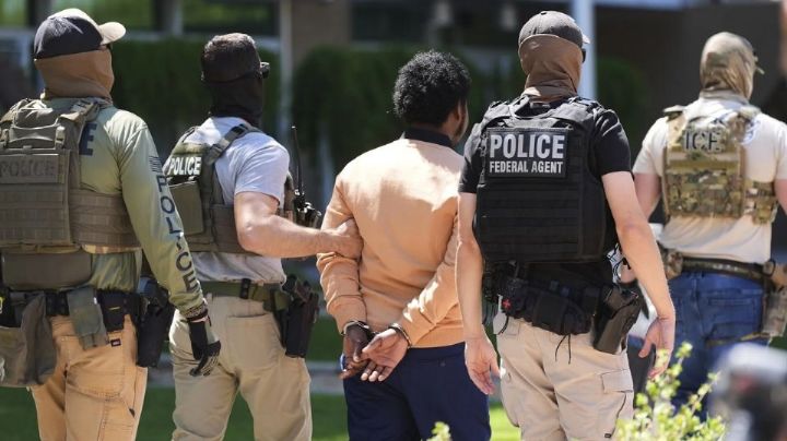 Agentes del ICE son desplegados en aeropuertos de Nueva York por crisis operativa en la TSA