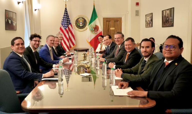 Ebrard descarta catástrofe comercial y anuncia renovación del T-MEC; hay acuerdo con la Unión Europea