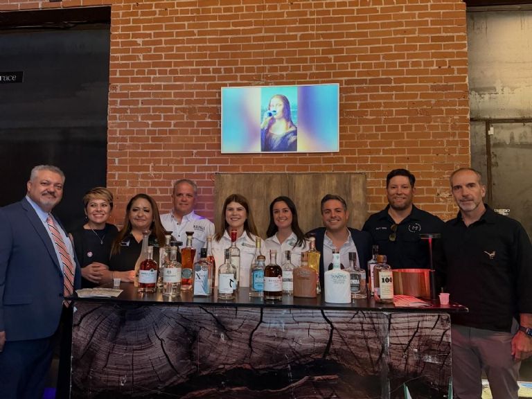 Consejo del Bacanora hace presencia internacional con actividades en Arizona