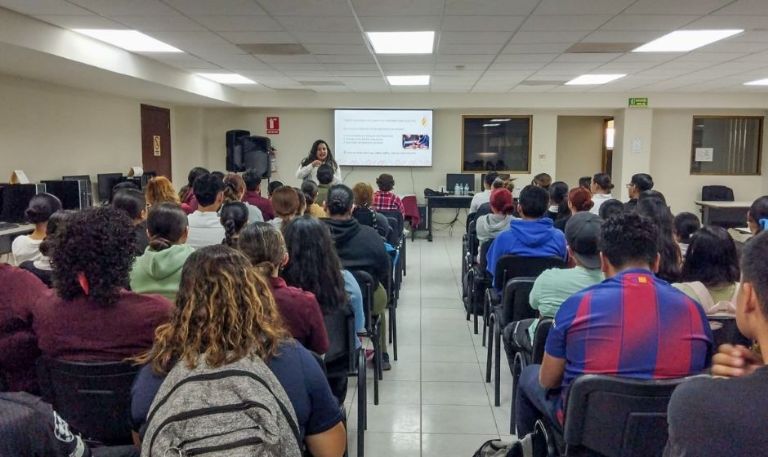 Gobierno de Sonora impulsa certificación internacional de inglés Toeic en comunidad escolar de la UES
