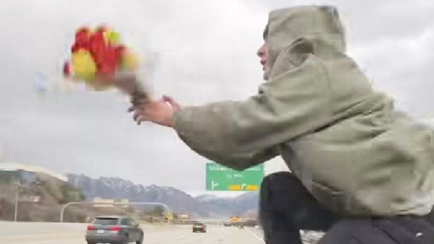 VIRAL: Joven es arrestado en EU por grabar propuesta de matrimonio sobre auto en movimiento