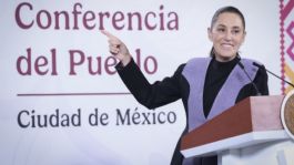 Foto que representa a Sheinbaum anuncia TOPE voluntario de gasolineros al precio del diésel: Así impacta en alimentos