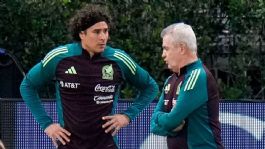 Foto que representa a ¿Presión comercial? Javier Aguirre justifica la convocatoria de Guillermo Ochoa con México