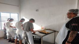 Foto que representa a Enseñan oficios en Itama de Hermosillo para favorecer la reinserción laboral de los jóvenes