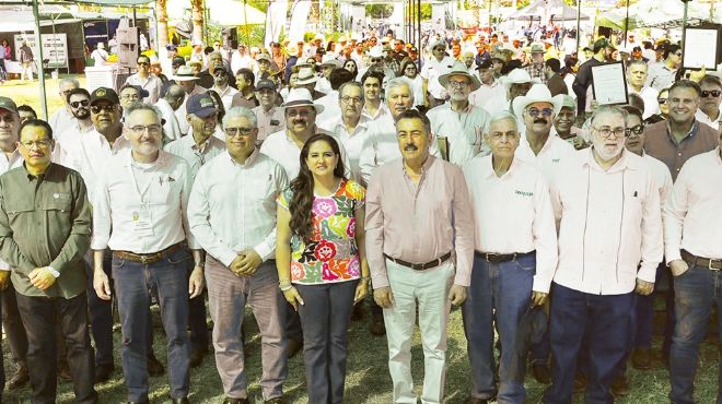 Foto ilustrativa de nota Celebran con éxito 70 años del Día del Agricultor en el Valle del Yaqui con innovación y tecnología