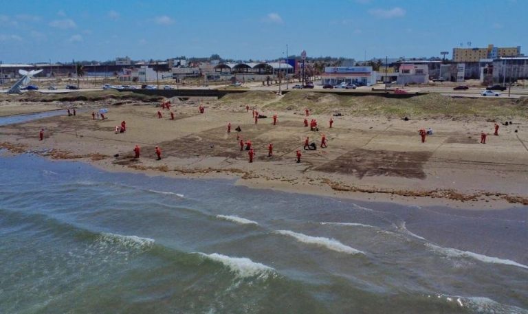 Marina reporta presuntos responsables del derrame de hidrocarburos en el Golfo de México