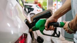 Foto que representa a Nuevo comprobante fiscal para gasolineras en México busca frenar el huachicol: ¿Cuándo entra en vigor?