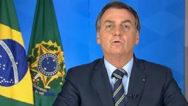 Foto que representa a Jair Bolsonaro recibe el alta médica y comienza prisión domiciliaria en Brasilia, Brasiil