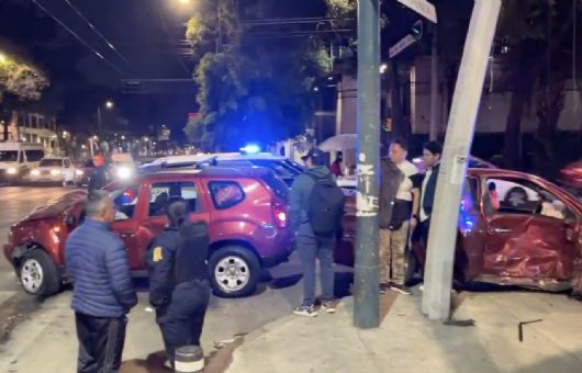 ¿Qué pasó en la Narvarte Oriente HOY? Fuerte ACCIDENTE vehicular deja dos víctimas