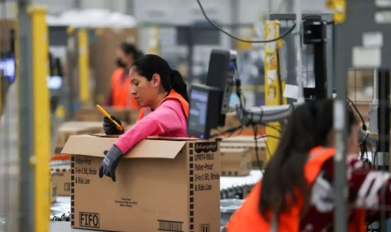 Mercado laboral se recupera en febrero de 2026 con más de medio millón de empleos creados