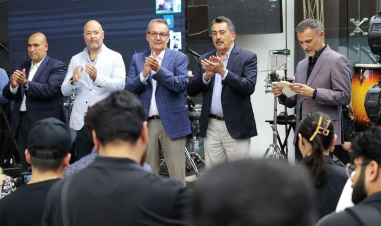 Javier Lamarque encabeza inauguración de agencia automotriz sustentable en Cajeme