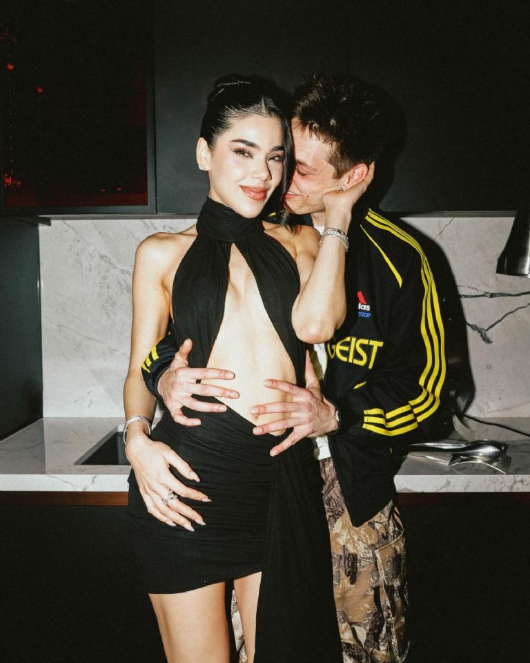 Peso Pluma y Kenia Os