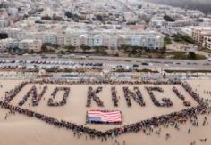 Foto ilustrativa de nota Manifestaciones de No Kings generan conflicto en EU: Detractores de Donald Trump se pelean con defensores