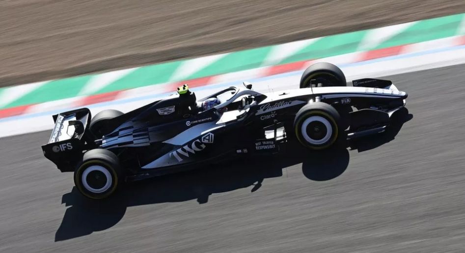'Checo' Pérez termina 17 en el Gran Premio de Japón, pero Cadillac muestra avances en pista