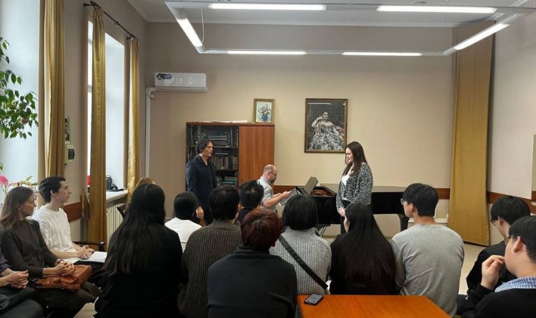 Docente de Unison participa en celebración de relaciones diplomáticas entre México y Rusia