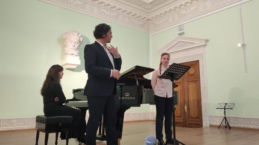 Docente de Unison participa en celebración de relaciones diplomáticas entre México y Rusia