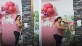 Foto que representa a ¡No le pagaron! Decoradora se vuelve viral por reventar arreglos de globos en plena fiesta