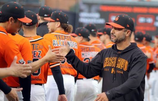 Se termina una era: Naranjeros de Hermosillo le da las gracias a Juan Gabriel Castro