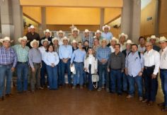 Foto ilustrativa de nota Sader Sonora fortalece el compromiso con el sector ganadero durante sesión de la UGRS