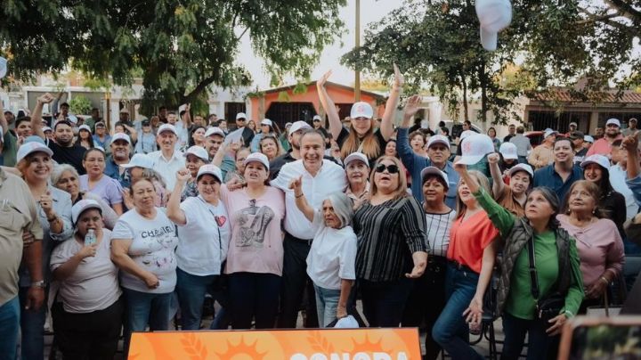 'Toño' Astiazarán presenta CRECES a vecinos de colonia Miravalle en Ciudad Obregón