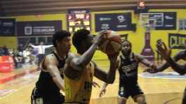 Foto que representa a Rayos de Hermosillo caen en Culiacán y dividen victorias ante los Caballeros en el Cibacopa