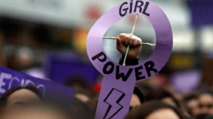 Día Internacional de la Mujer: El significado del morado y el verde en el movimiento feminista