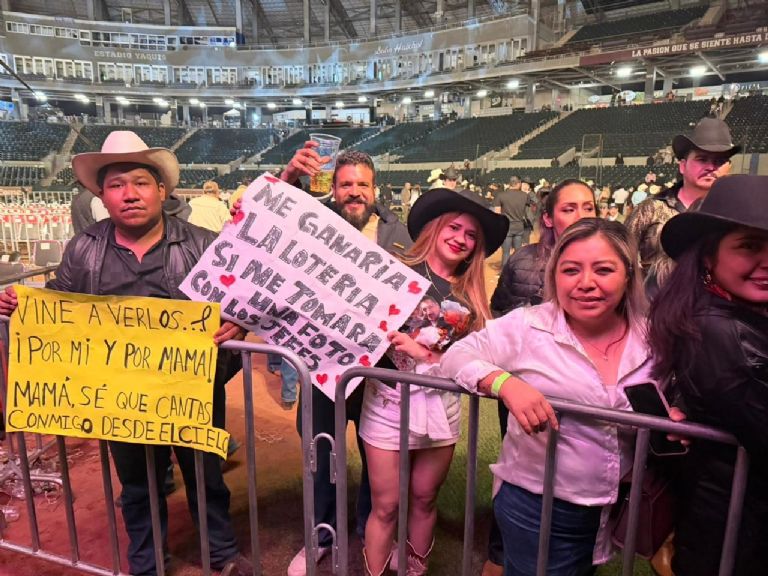 Fans de Los Tigres del Norte