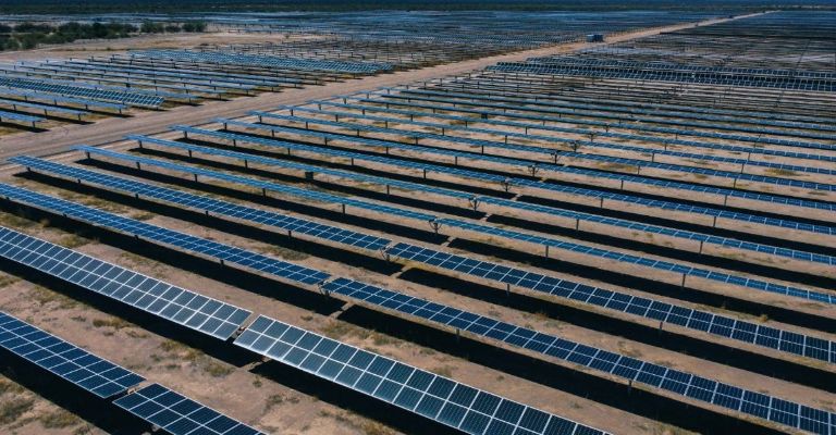 Energía solar financia subsidio