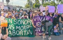 Mujeres cajemenses marchan por el Día Internacional de las Mujeres en Ciudad Obregón