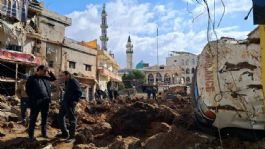 Foto que representa a Aumentan víctimas por bombardeos de Israel en Líbano: 394 muertos y más de mil heridos