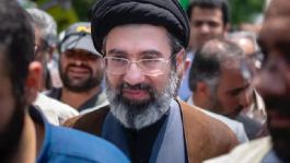Foto que representa a Nombran a Mojtaba Jamenei, hijo del ayatolá Alí Jamenei, como nuevo líder supremo de Irán