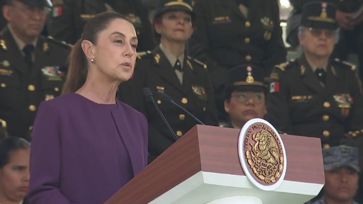 Claudia Sheinbaum destaca a mujeres de las Fuerzas Armadas en acto por el Día Internacional de la Mujer
