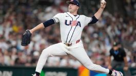 Foto que representa a Confirmado; Tarik Skubal no lanzará más con EU y volverá al campamento de los Tigers