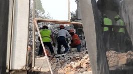 Foto que representa a Localizan sin vida a joven trabajador tras derrumbe de edificio en CDMX; buscan a otros dos