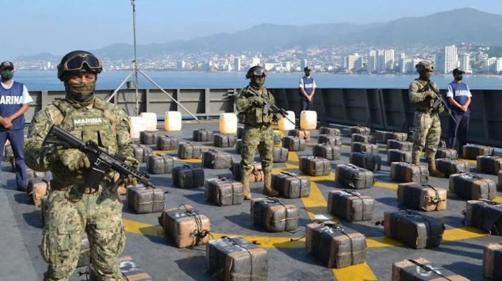 Marina asegura cerca de dos toneladas de presunta cocaína en operación en altamar frente a Acapulco