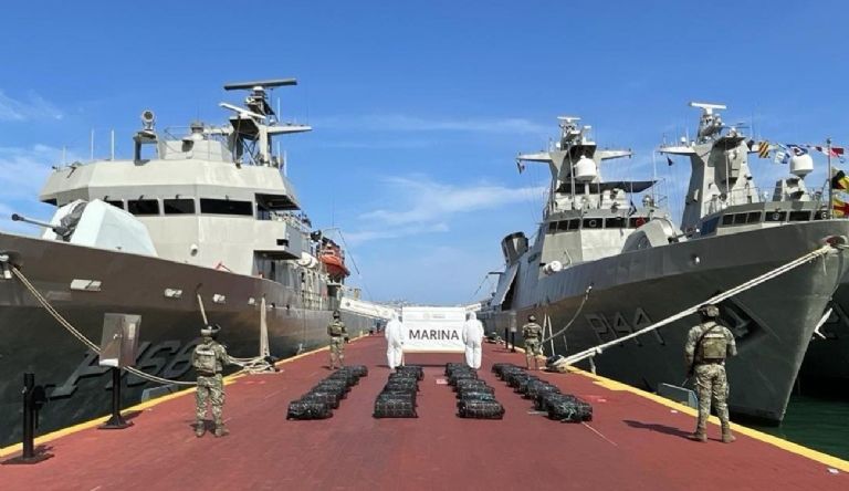 Marina asegura dos toneladas de droga alrededor de 80 paquetes en Acapulco