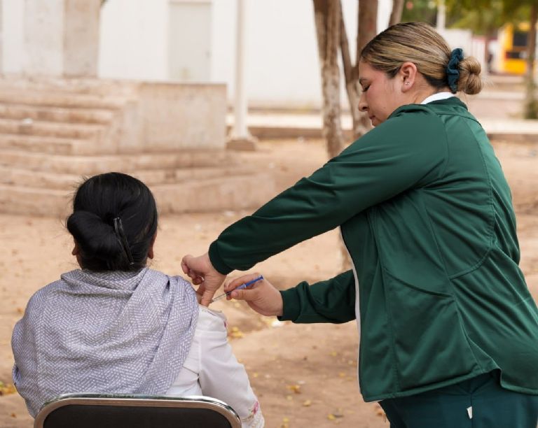 Salud Sonora exhorta a embarazadas a evitar la vacuna contra el sarampión e invita a completar el esquema antes del embarazo