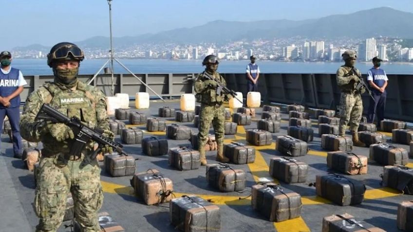 Marina asegura cerca de dos toneladas de presunta cocaína en operación en altamar frente a Acapulco